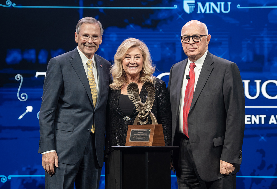 <strong>Tenth President’s Honors Gala Raises Record Amount</strong>