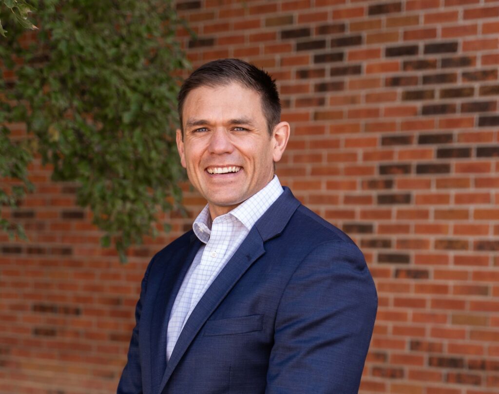 headshot of Justin Pickens